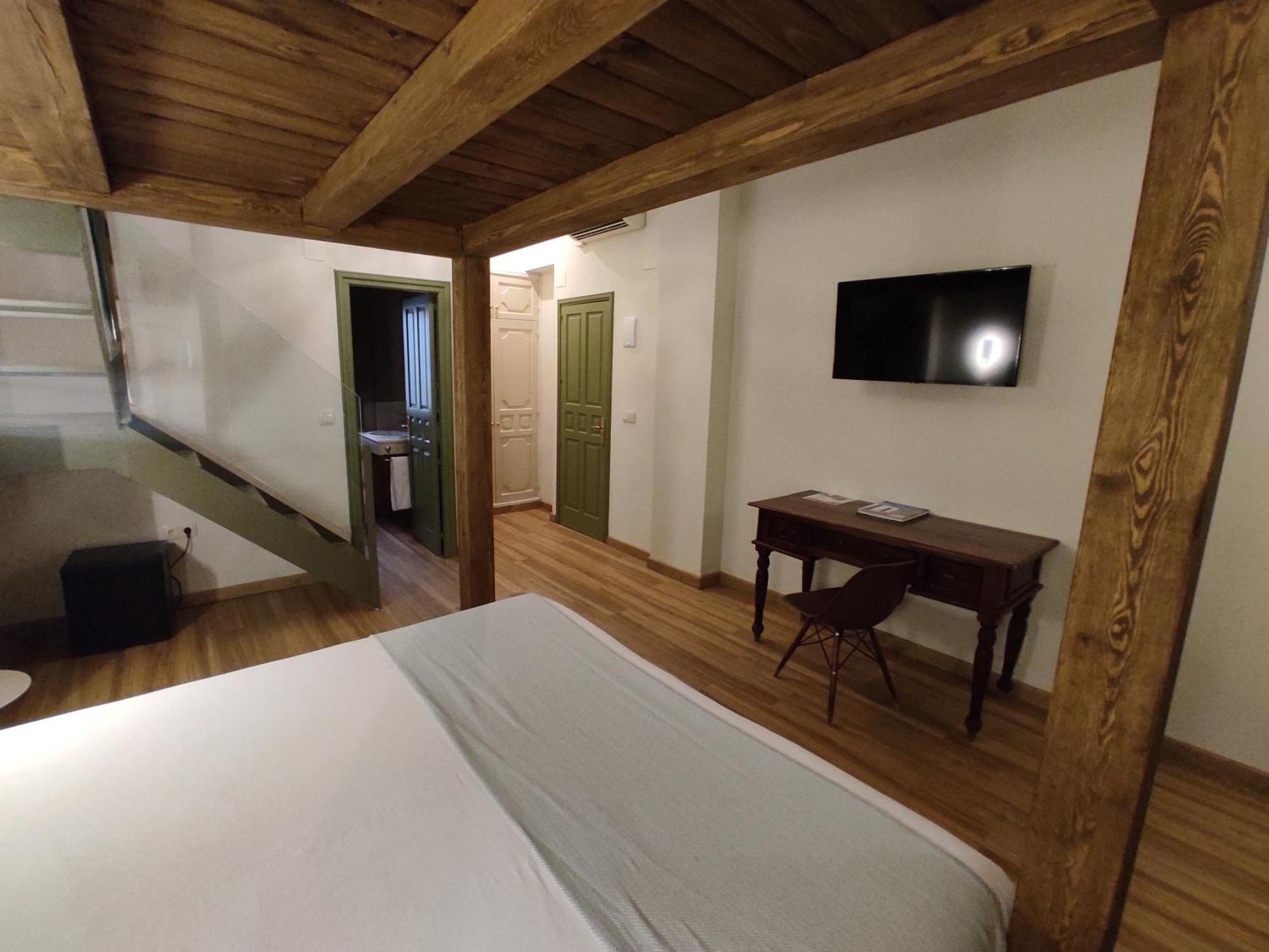 קואנקה Hotel Leonor De Aquitania מראה חיצוני תמונה