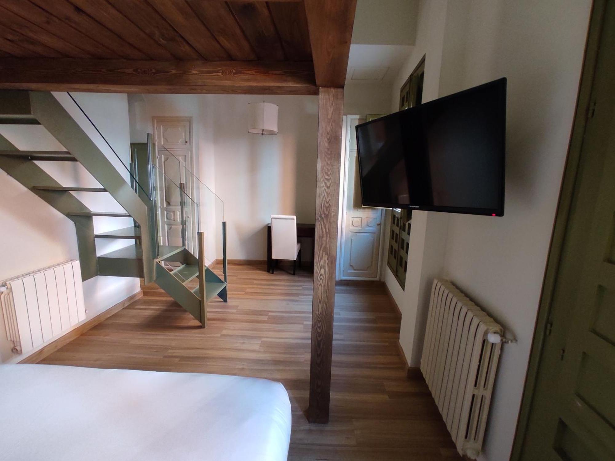 קואנקה Hotel Leonor De Aquitania מראה חיצוני תמונה